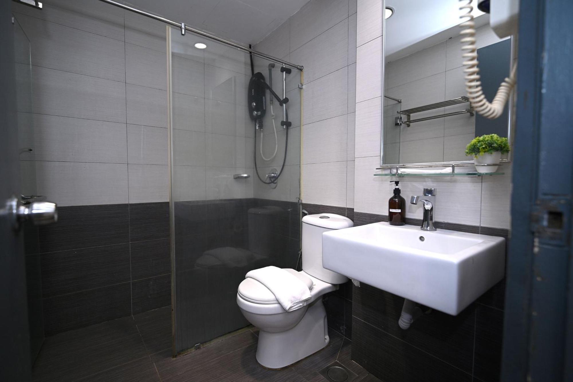 Kingston Hotel 6 - Changkat, Bukit Bintang Kuala Lumpur Extérieur photo